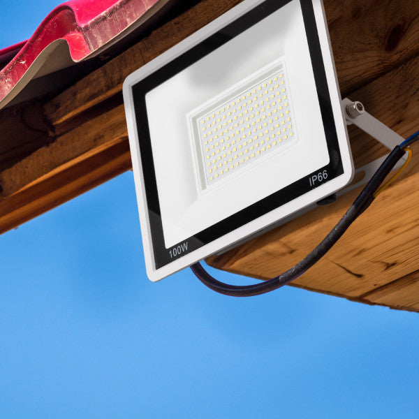 Foco Proyector LED 100W 8.000Lm 6000ºK IP66 Regulable 60,000H Acabado Blanco